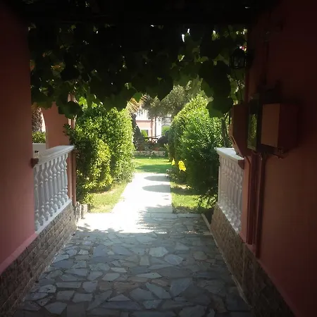 Apartahotel Kyprianos