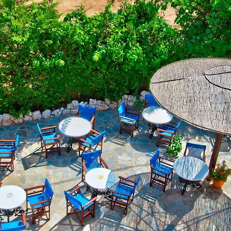 Apartahotel Kyprianos 3*