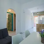 Lejlighedshotel Kyprianos Keri