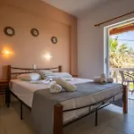 Kyprianos Lejlighedshotel 4*