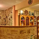Kyprianos Lejlighedshotel