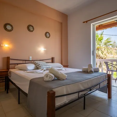 Kyprianos Apartmanhotel 4*
