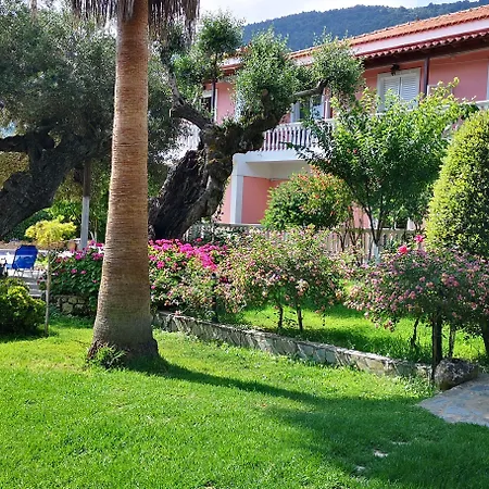 Kyprianos Hotel apartamentowy Keri