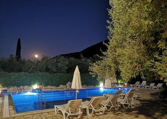 Kyprianos Apart Otel 4*
