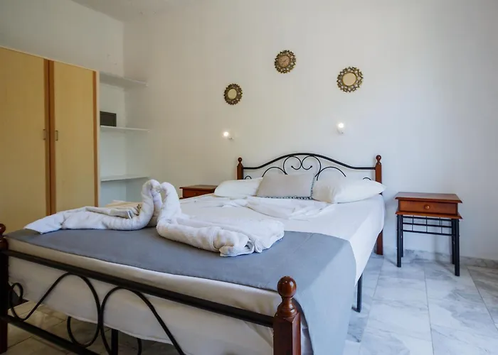 Kyprianos Apart Otel 4*