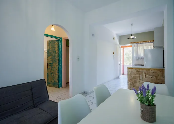 Apart Otel Kyprianos Keri