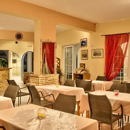 Kyprianos Apart Otel Keri