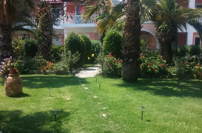 Aparthotel Kyprianos