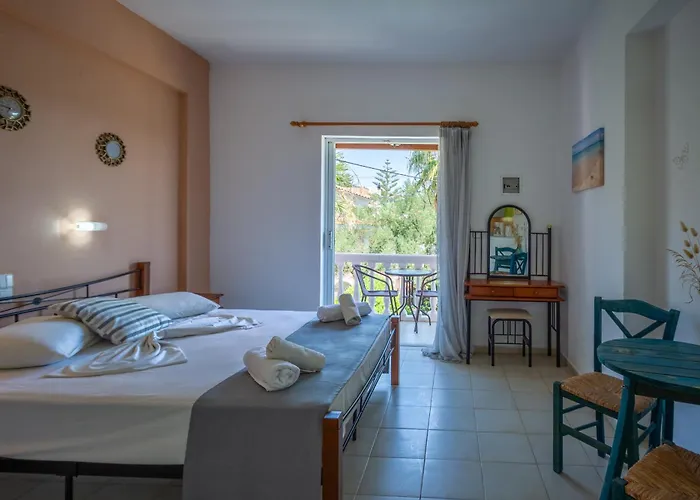 Aparthotel Kyprianos