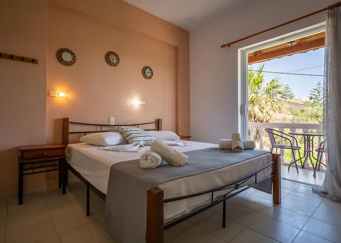 Kyprianos Aparthotel 4*