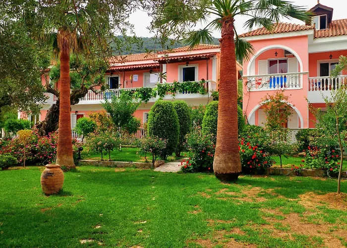 Aparthotel Kyprianos 4*